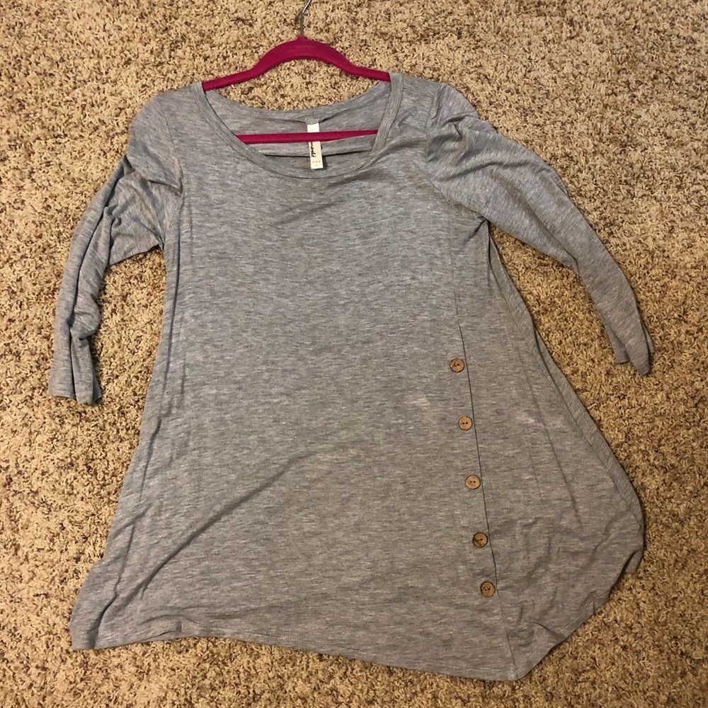 Gray knit tunic size large